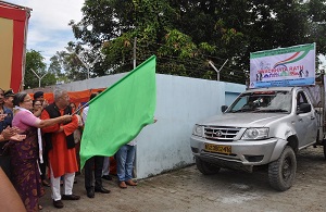 The Governor of Arunachal Pradesh Shri P.B. Acharya and States First Lady Smt Kavita Acharya flagging off the Open Defecation Free mission organised by Public Health Engineering department at Namsai on 5th August 2017.